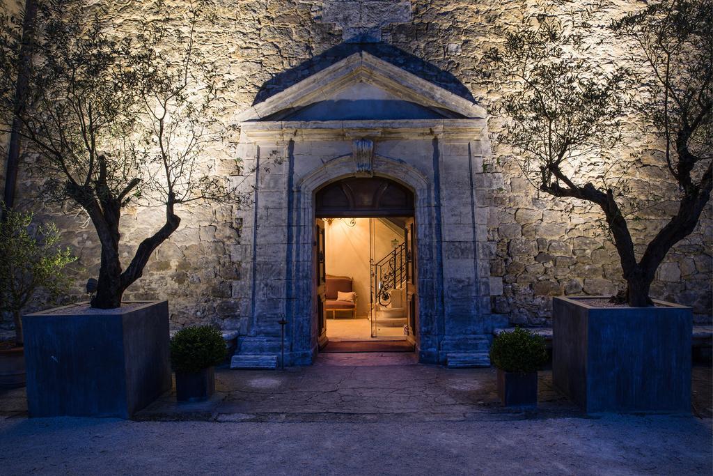 Chateau De Massillan Uchaux Exterior foto
